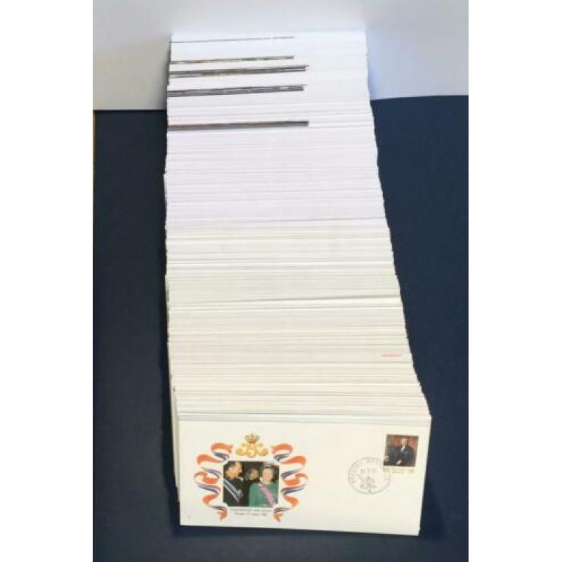 512 Gelegenheids enveloppen - Koninklijk Huis Edel collectie