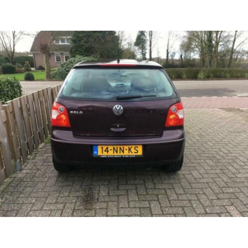 Volkswagen Polo 1.4-16V