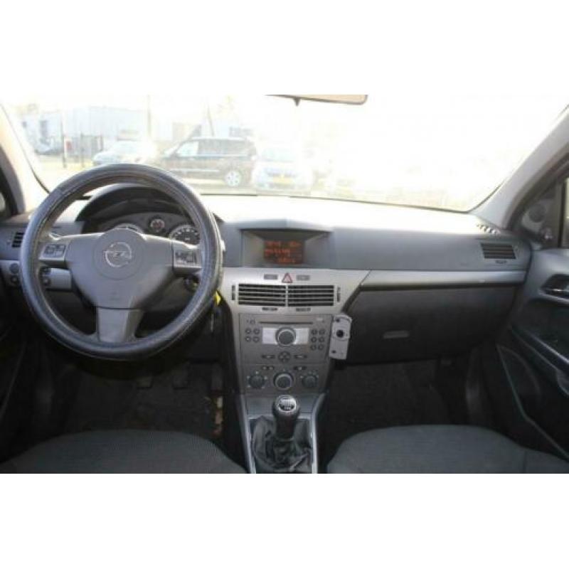 Opel Astra Wagon 1.9 CDTi Essentia Euro 4 koppeling defect,