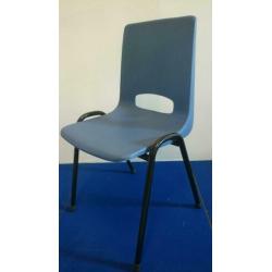 Kunststof kuipstoeltjes kantine stoelen gebruikt en nieuw!