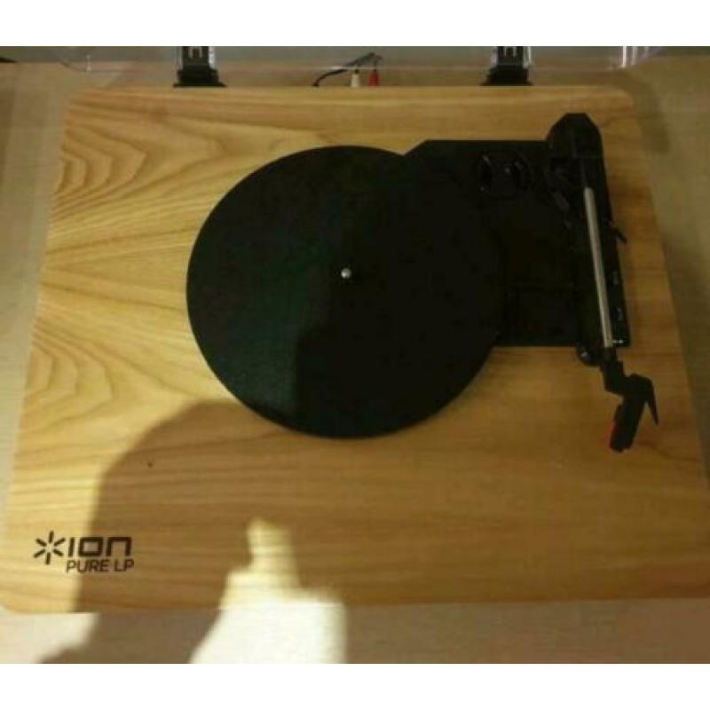 ION pure LP platenspeler.