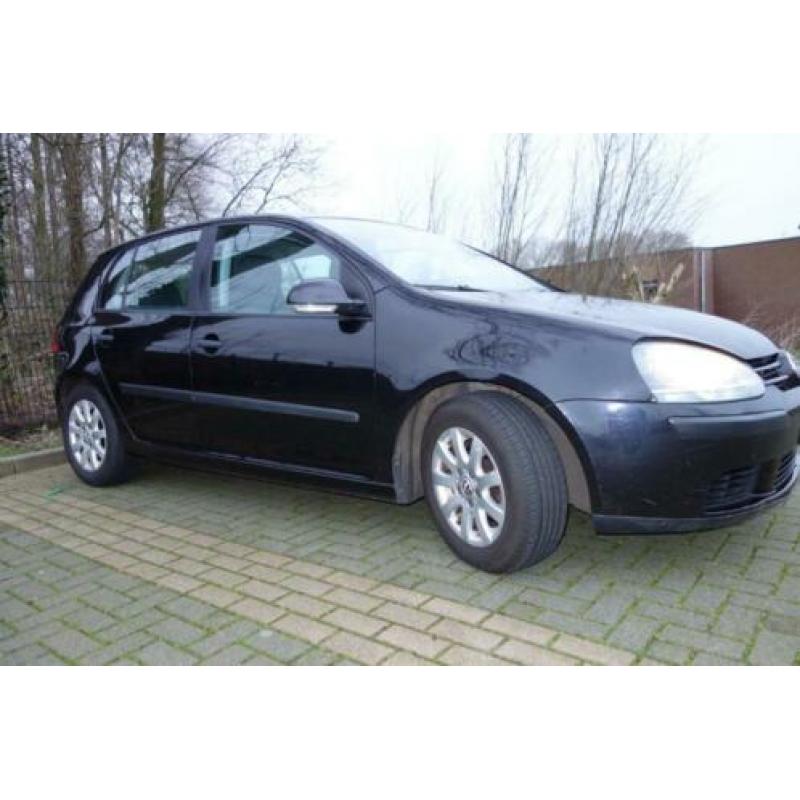 Volkswagen Golf 1.6 16V FSI 85KW 5D 2004 Zwart