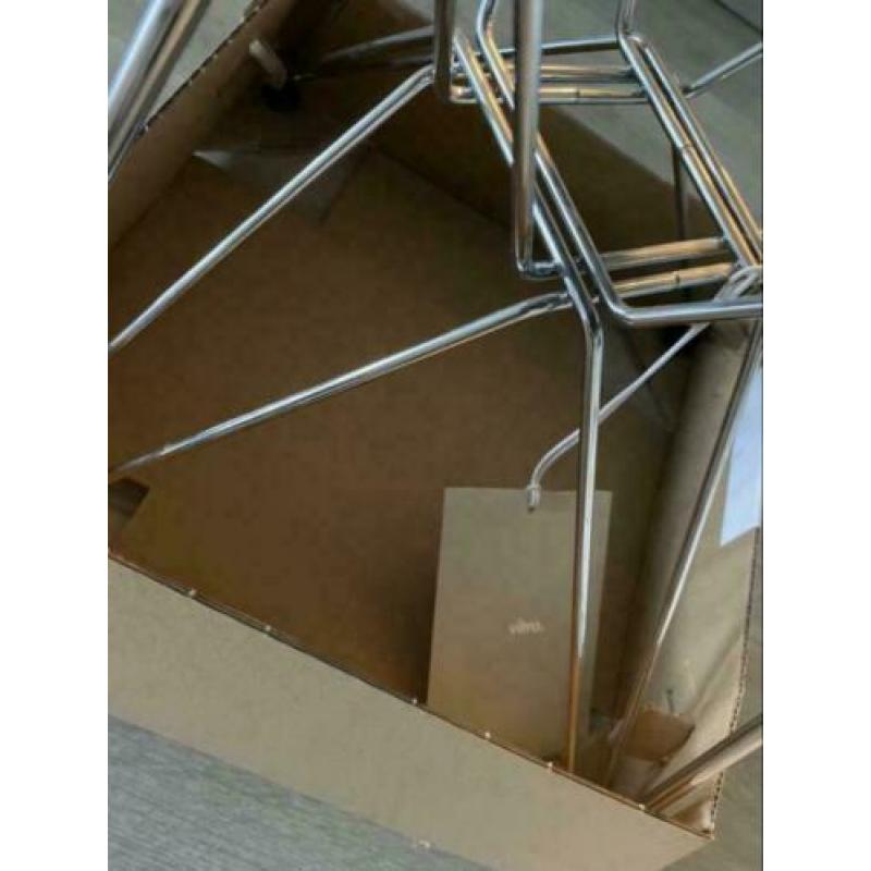 Vitra eames DSR basalt nieuw ongebruikt nieuwe hoogte 2018
