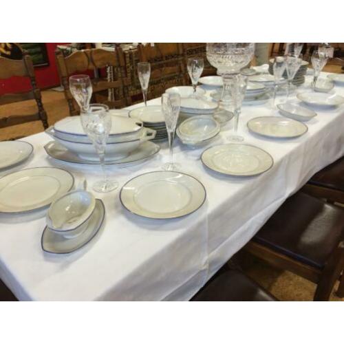 Brocante - echt Groot porseleinen eetservies!