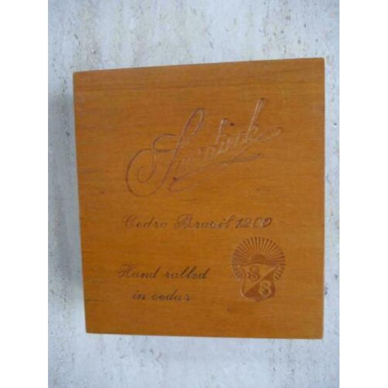 Houten Doos Suerdieck Cedro Brasil 1200 Hand rolled in cedar