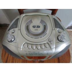 Cassettedeck, Radio, CD , AUX, en Disco lichten in een