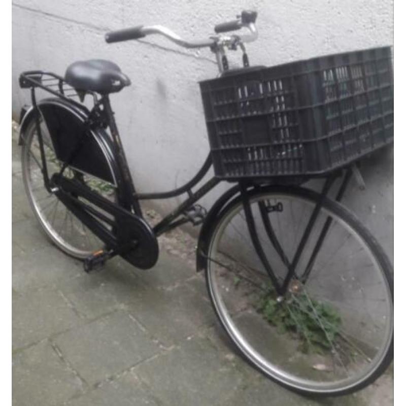 Mooi meisjes fiets 28 inch met slot en krat!