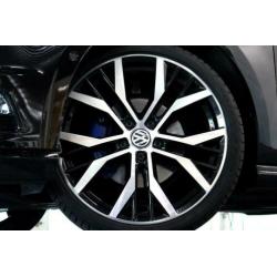 Volkswagen Golf 1.4 TSI DSG R-Line XENON NAVI CAMERA LEDER A