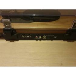 ION pure LP platenspeler.