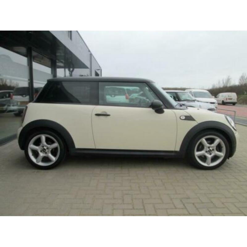 Mini ONE 1.4 Anniversary Airco Pano 17 Inch 2009