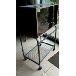konijnen en hokken 75x45x45 met standaard 118