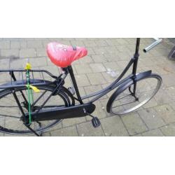 Oppoefiets tydt eg super met verlichting en slot ook ff op i