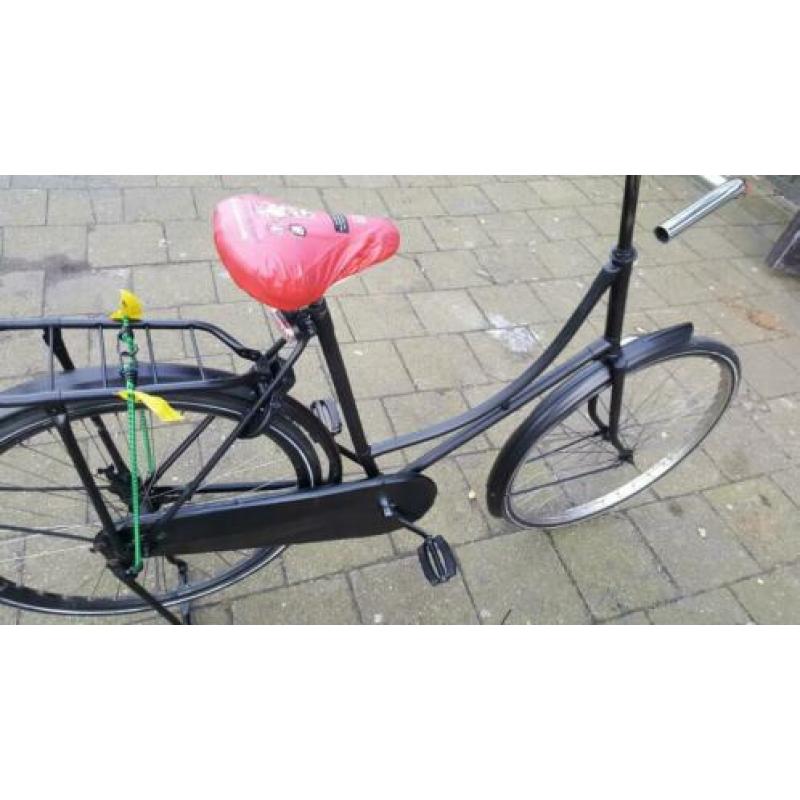 Oppoefiets tydt eg super met verlichting en slot ook ff op i