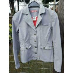 NIEUW Grijs softshell wedstrijdjasje, maat XS-S / 34-36