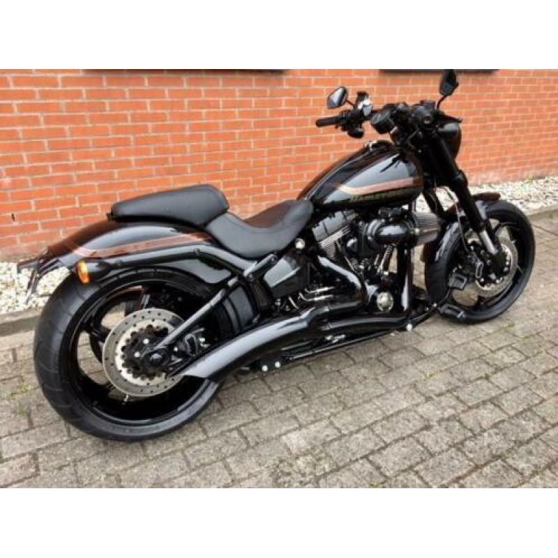Harley-Davidson FXSE BREAKOUT CVO PROSTREET (bj 2017)