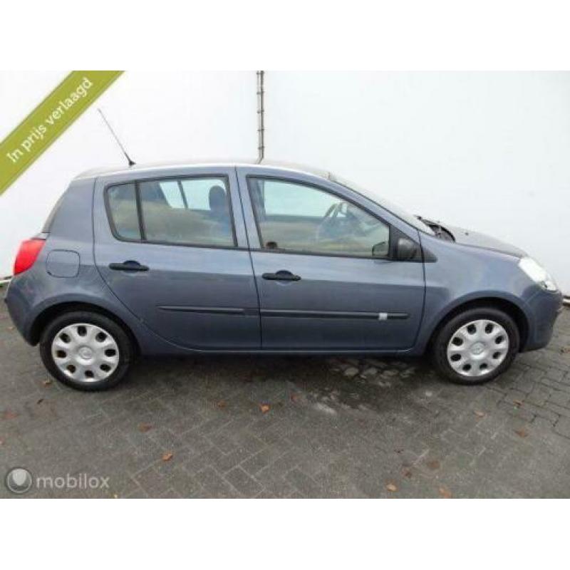 Renault Clio - 1.5 dCi Business Line NETTE AUTO !