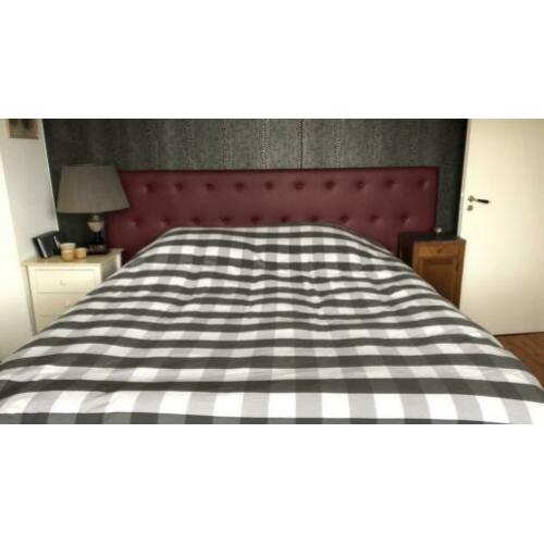 Bed achterwand 2meter 45 breed. 125 hoog.