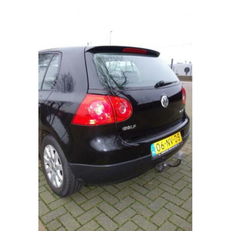 Volkswagen Golf 1.6 16V FSI 85KW 5D 2004 Zwart