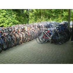 xxx 21-2 NIEUWE ARM-,BEENSTUKKEN EN OVERSOKKEN