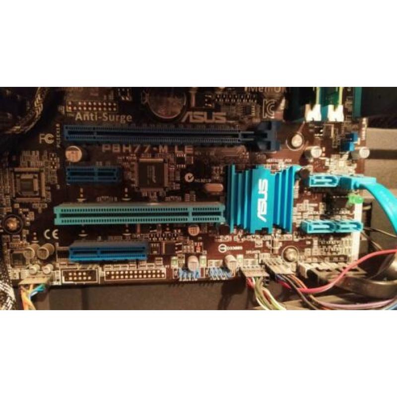 antec toren met inhoud