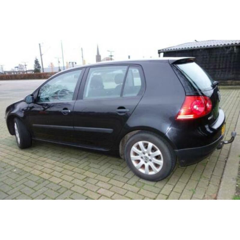 Volkswagen Golf 1.6 16V FSI 85KW 5D 2004 Zwart