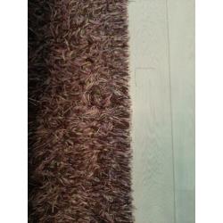 Vloerkleed maat 160/240.