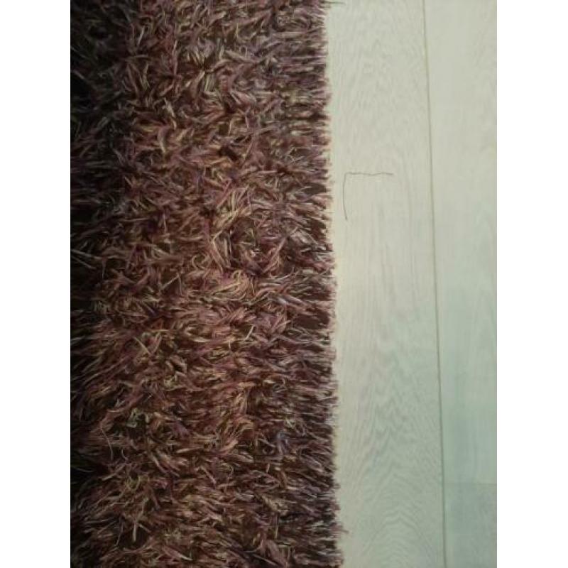 Vloerkleed maat 160/240.