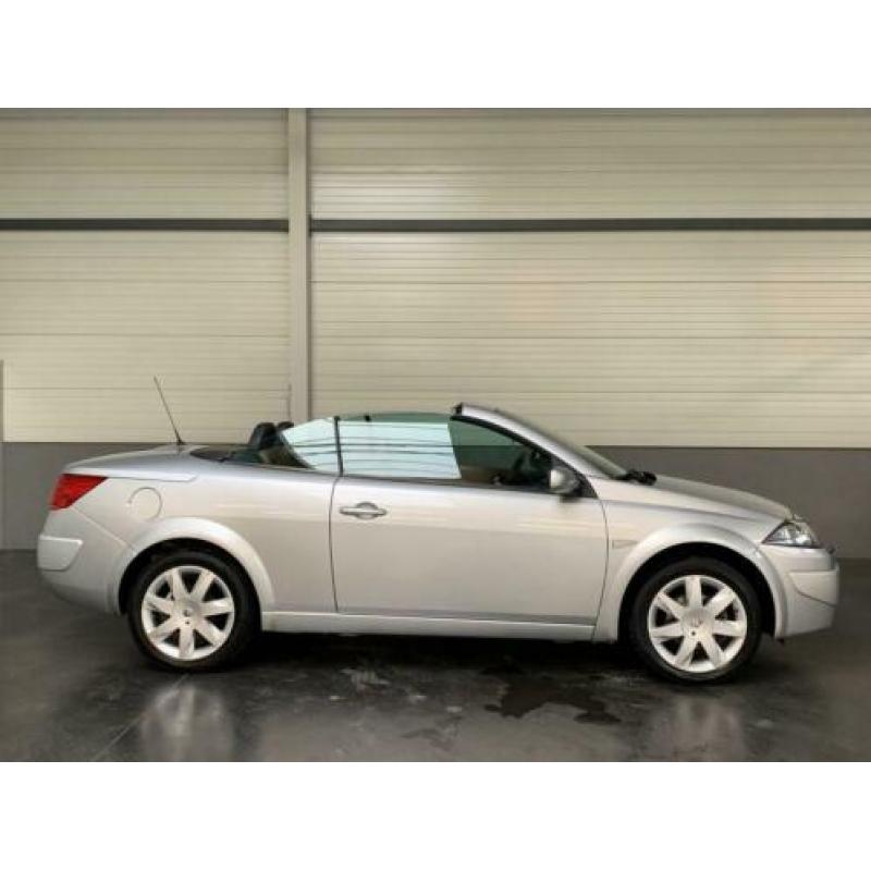 Renault Mégane coupé cabriolet 1.6-16V Tech Line Xenon//Lede