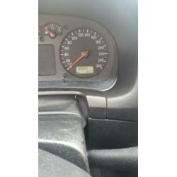 Volkswagen Bora 1.6 74KW 1999 Grijs