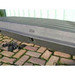 Grote dakkoffer / skibox met sleutels en bevestiging