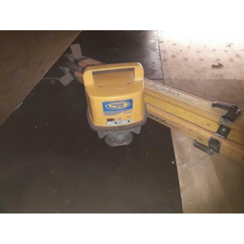 Bouwlaser spectra ll500