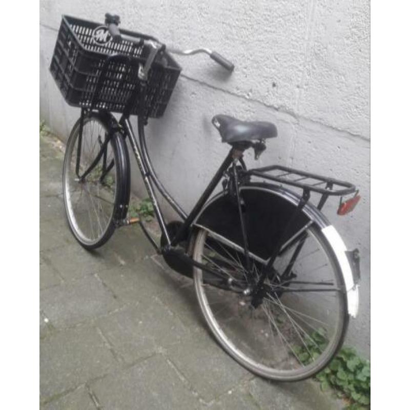 Mooi meisjes fiets 28 inch met slot en krat!
