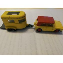 Matchbox 18 Field car met 43c pony trailer