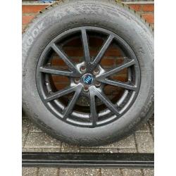 17” Volvo XC60 XC90 Hankook 235/65R17 8MM + TPMS