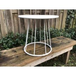 Bijzettafel loods 5 wit nieuw metalen tafel