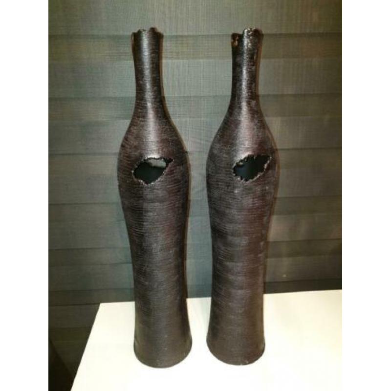 2 vazen 60 cm hoog zwart/antraciet , appart model