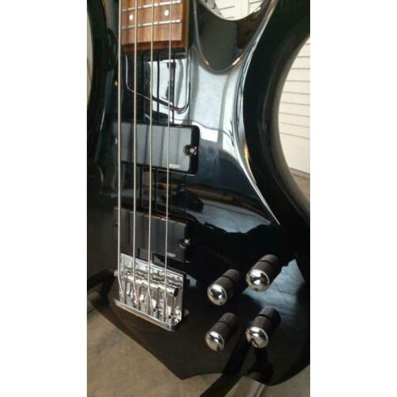 ESP LTD F-104 BLK Basgitaar