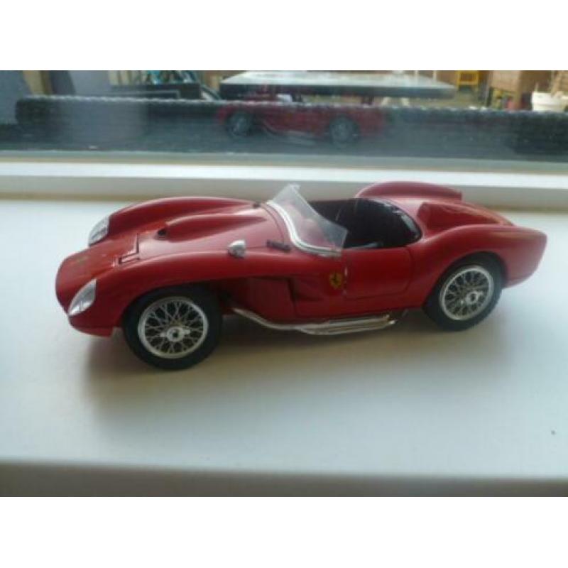 5 ferrari showmodels 1:18