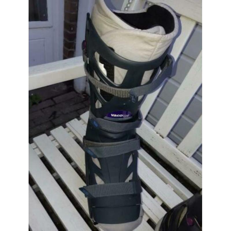 Fixed Walker Enkelbrace merk VACO cost 2 stuks