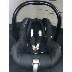 Maxi Cosi Citi (zwart) incl. verkleiner en zonnescherm
