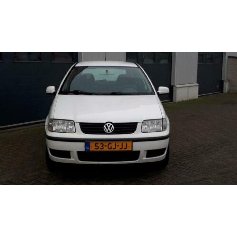 Volkswagen Polo 1.4-16V APK 08-04-2020