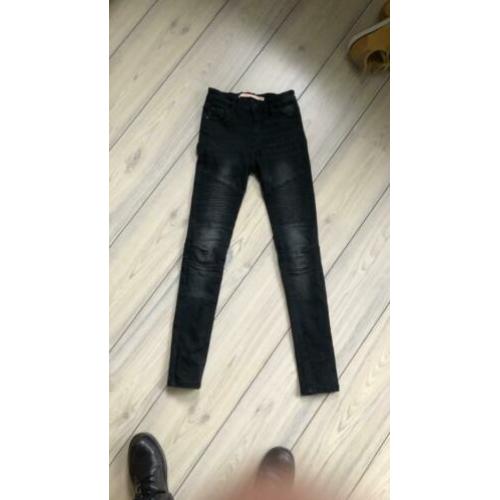 Jeans zwart maat 146/152