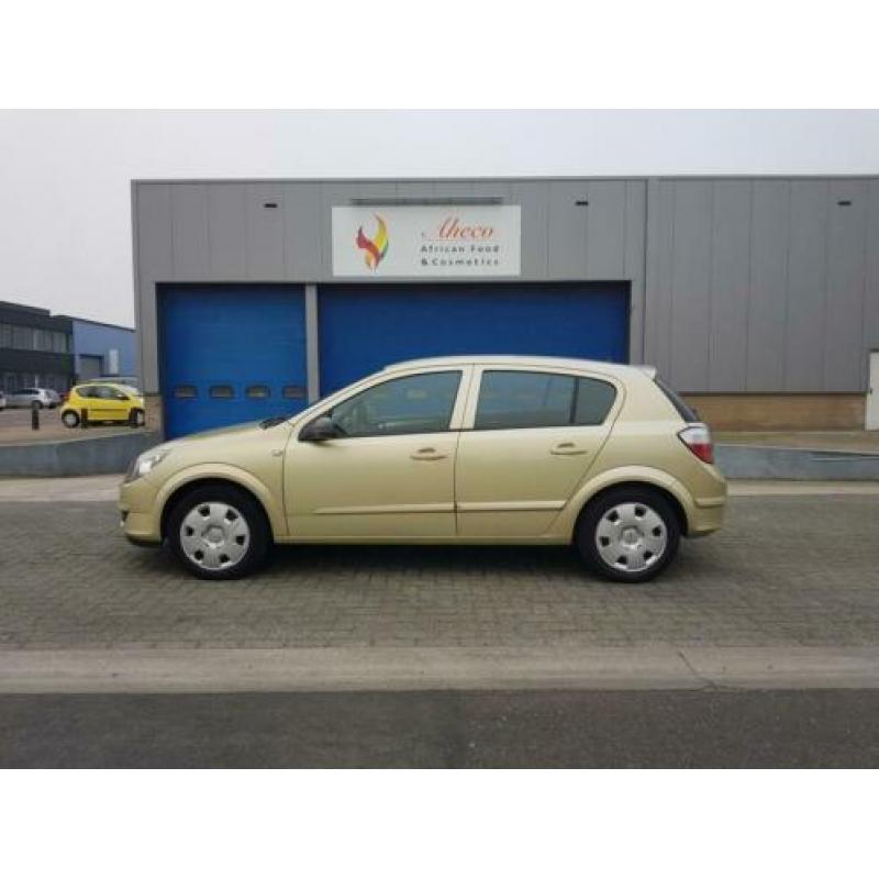 Opel Astra 1.4 Enjoy 5 Deurs Nap Airco Trekhaak Cruise Contr