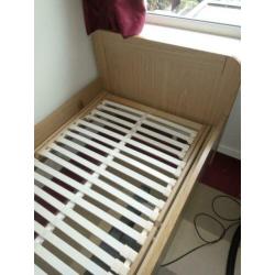 Bed electrische verstelbare rug en benen