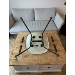 Vitra stoel fiberglass
