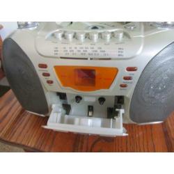 Cassettedeck, Radio, CD , AUX, en Disco lichten in een