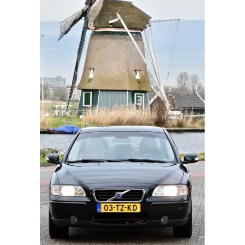 Volvo S60 2.4 Momentum Dealer auto. Onderhoud aanwezig.