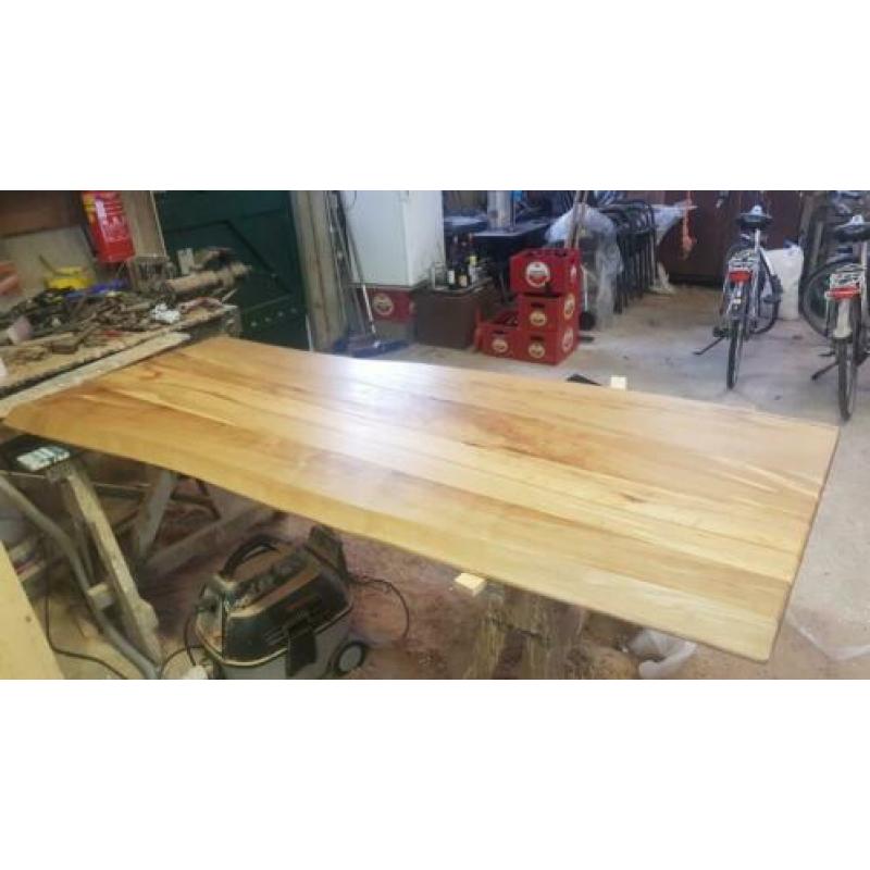 Massieve beukenhouten tafel met X poten