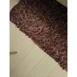 Vloerkleed maat 160/240.