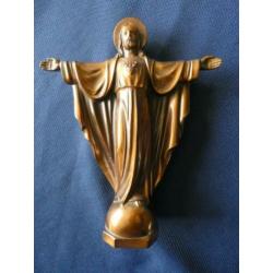 Oud koperen beeld van Jezus Christus